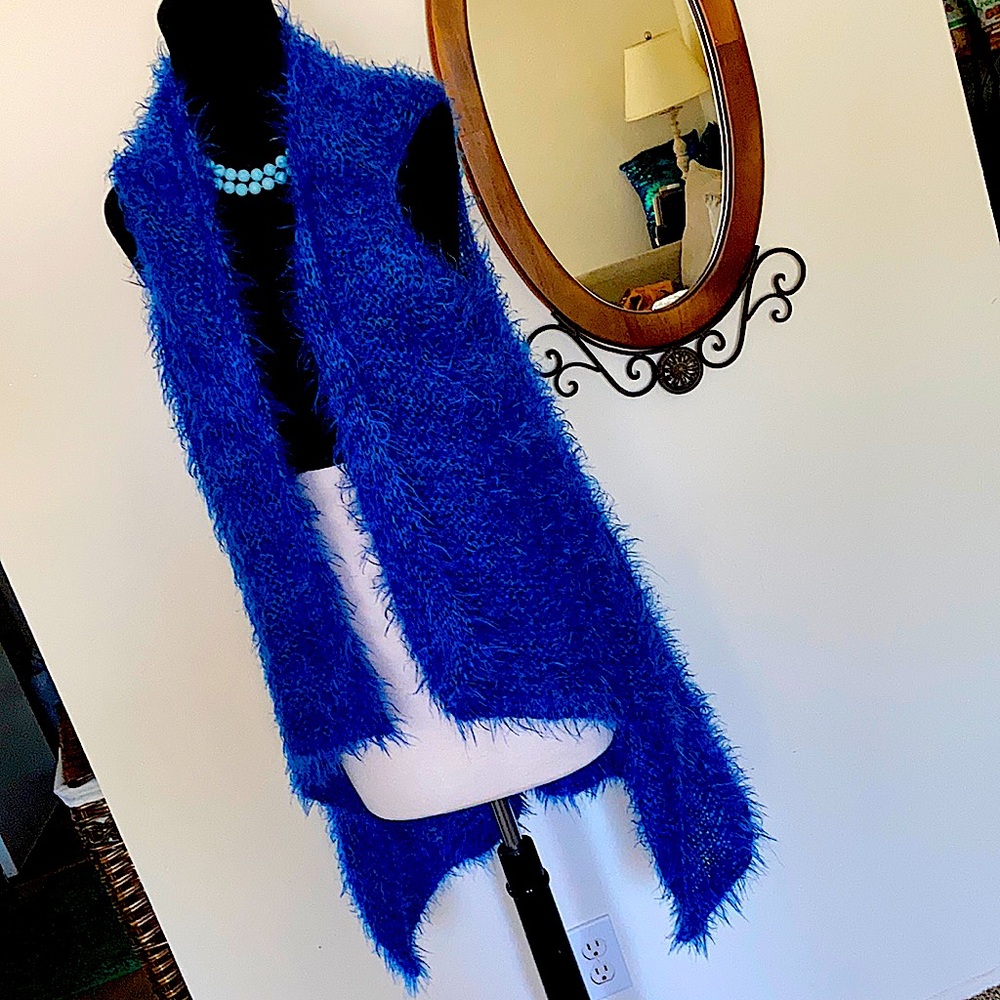 Hand knitting cardigan